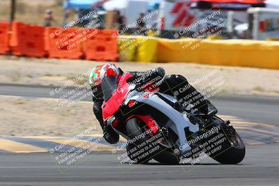 media/Apr-09-2022-SoCal Trackdays (Sat) [[c9e19a26ab]]/Turn 2 (1140am)/